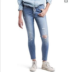 Levi’s wedgie fit skinny jeans